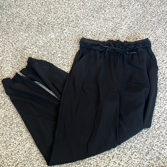 Lululemon Soft Jersey Classic-Fit Mid-Rise Jogger - Size 4 - Picture 5 of 11